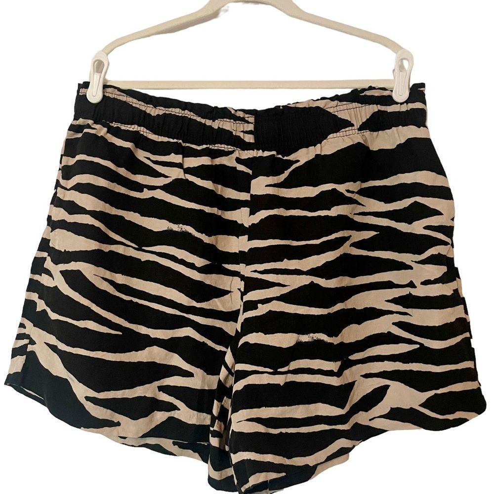 Animal Print linen-blend pull-on shorts in Zebra - XL